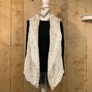 White Jag Fausta Faux Fur Vest